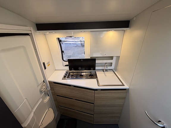 Adria ACTION 391PH  Mover, grill ++ 10 of 17