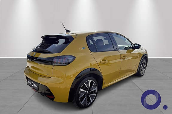 Peugeot e-208 6 of 22