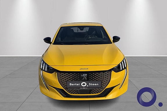 Peugeot e-208 9 of 22