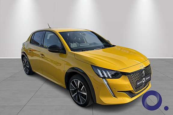 Peugeot e-208 8 of 22