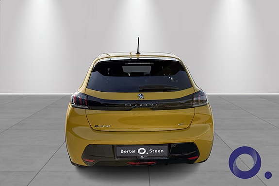 Peugeot e-208 5 of 22