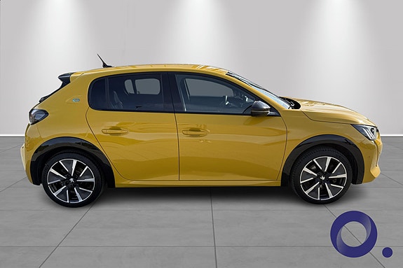 Peugeot e-208 7 of 22