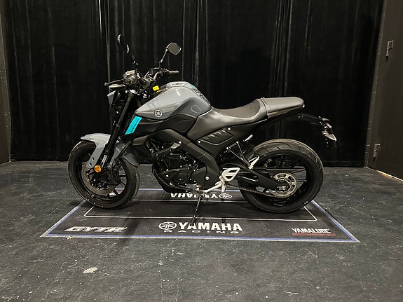 Yamaha MT-125 3 of 11