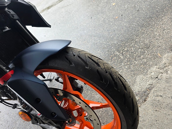 KTM 125 Duke 5 of 14