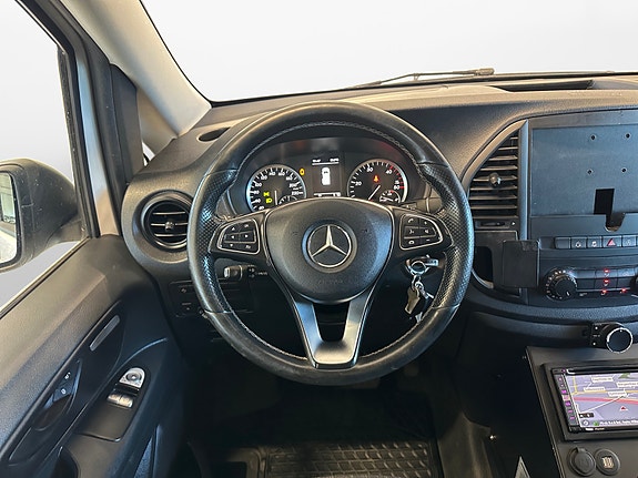 Mercedes-Benz Vito 119 12 of 30