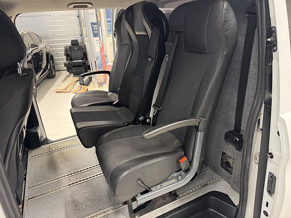 Mercedes-Benz Vito 119 17 of 30