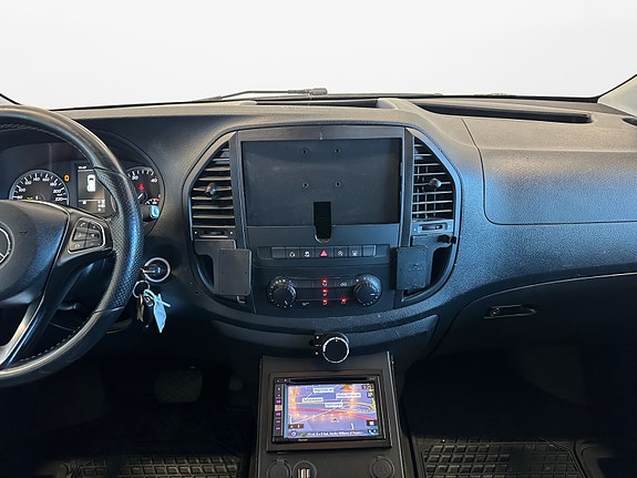 Mercedes-Benz Vito 119 11 of 30