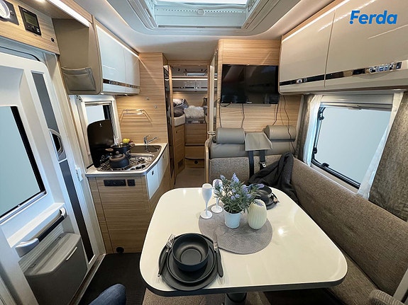 Dethleffs Globebus 4 of 14