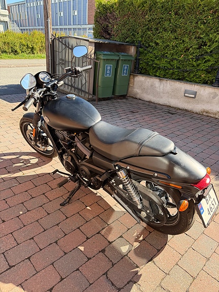 Harley-Davidson XG 750 Street 3 of 5