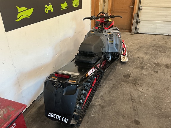 Arctic-cat M8000 153``` 3 of 6