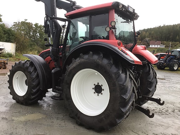 Valtra N142V 2012, kr 569 000,-