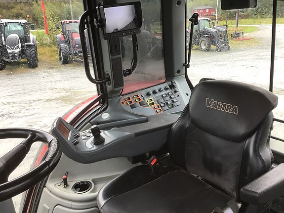 Valtra N142V 2012, kr 569 000,-