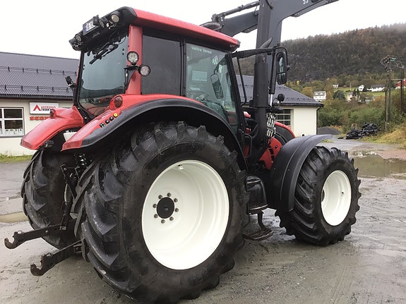 Valtra N142V 2012, kr 569 000,-