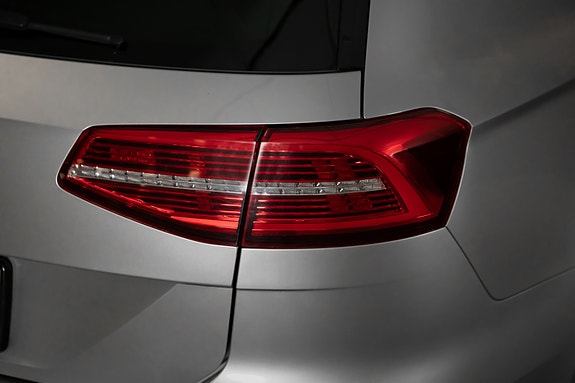 Volkswagen Passat 6 of 22