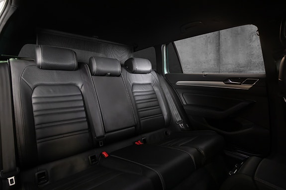 Volkswagen Passat 12 of 22