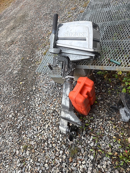 Suzuki 6 hk med løs tank 2 of 2
