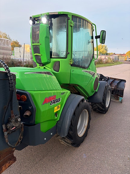 Avant 860i / Bakmonterad strökasse / Vikplog / AC 5 of 7