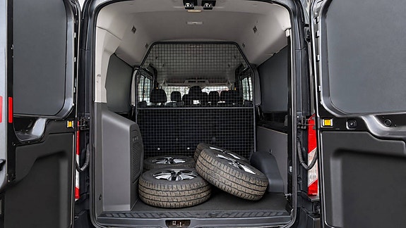 Ford Transit 7 of 24