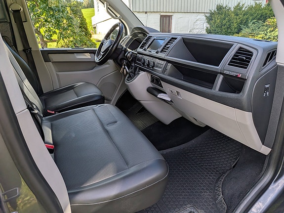 Volkswagen Transporter 12 of 14