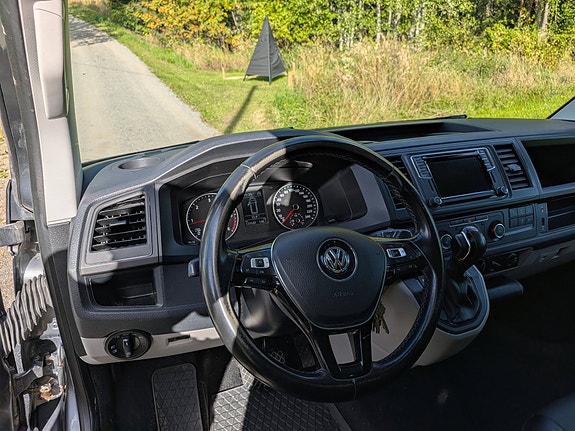 Volkswagen Transporter 10 of 14