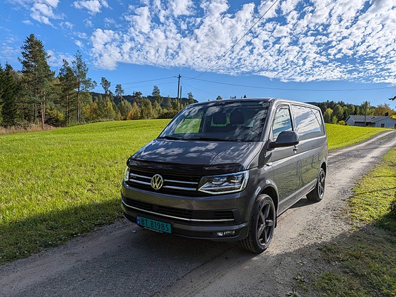 Volkswagen Transporter 2 of 14