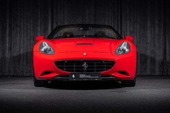 Ferrari California 8 of 30