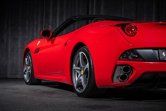Ferrari California 11 of 30
