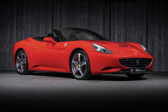 Ferrari California 7 of 30