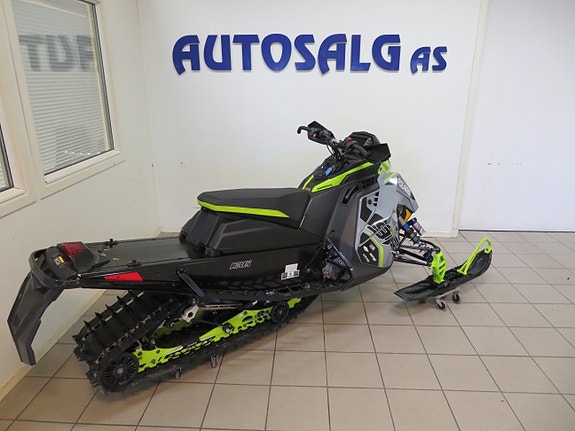 Polaris 9R Indy XCR 3 of 8