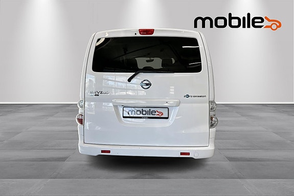 Nissan e-NV200 4 of 30
