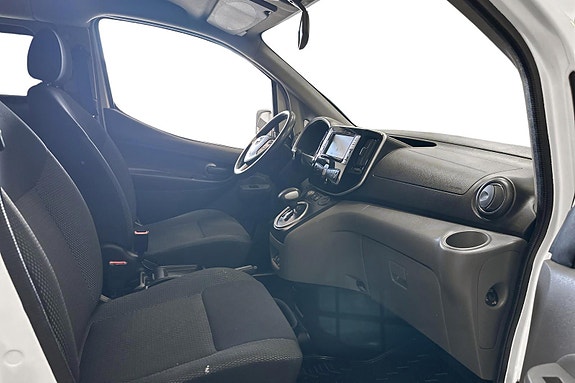 Nissan e-NV200 23 of 30