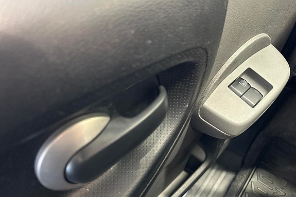 Nissan e-NV200 17 of 30