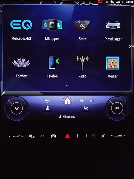 Mercedes-Benz EQE350 28 of 30