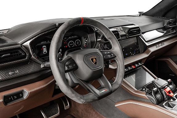 Lamborghini Urus 22 of 30