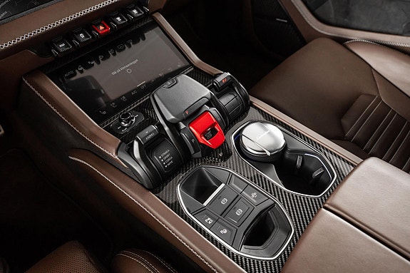 Lamborghini Urus 25 of 30