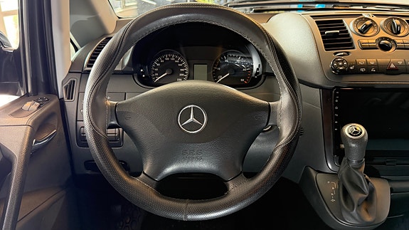 Mercedes-Benz Vito 113 28 of 30