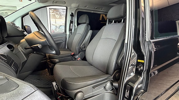 Mercedes-Benz Vito 113 13 of 30