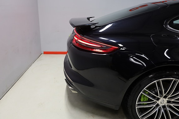 Porsche Panamera 4 13 of 13