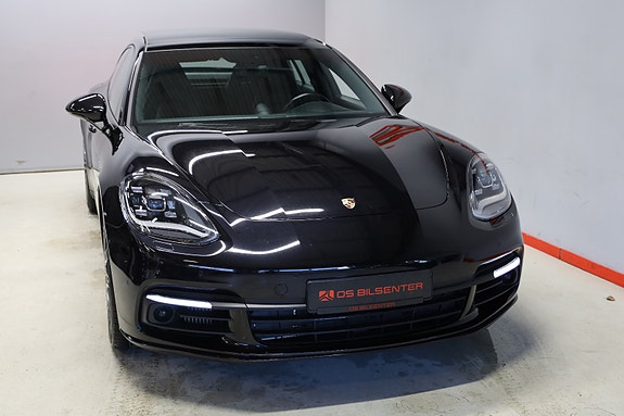 Porsche Panamera 4 2 of 13