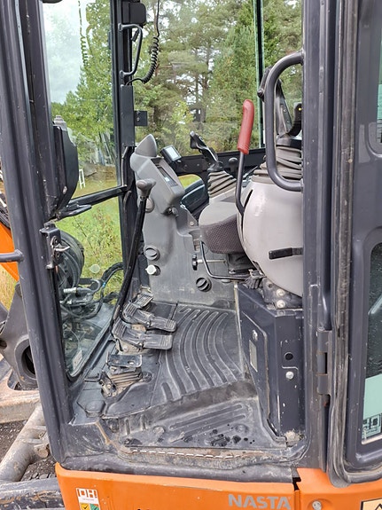 Hitachi ZX55U-5A 5 of 12