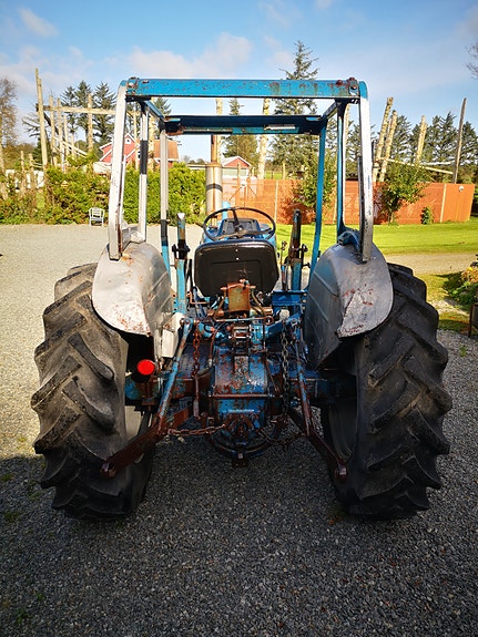 Ford 3000 5 of 15