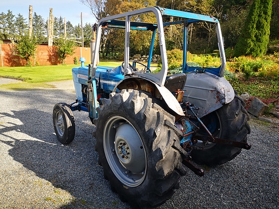 Ford 3000 6 of 15