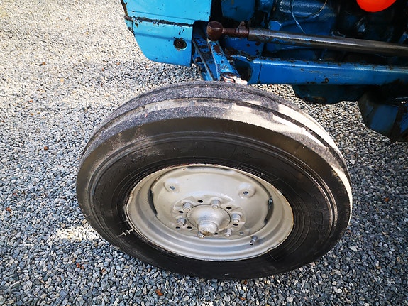 Ford 3000 14 of 15