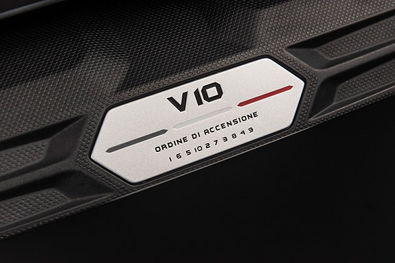Lamborghini Huracan 16 of 30