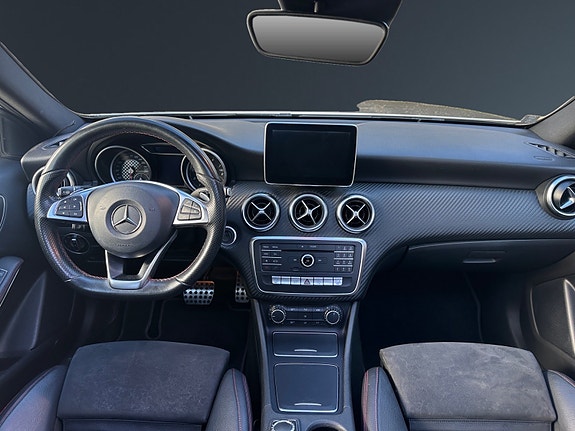 Mercedes-Benz A180 12 of 30