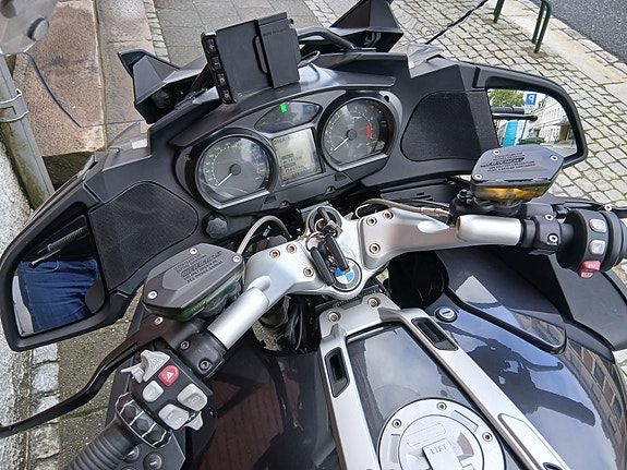 BMW R 1200 RT 4 of 8