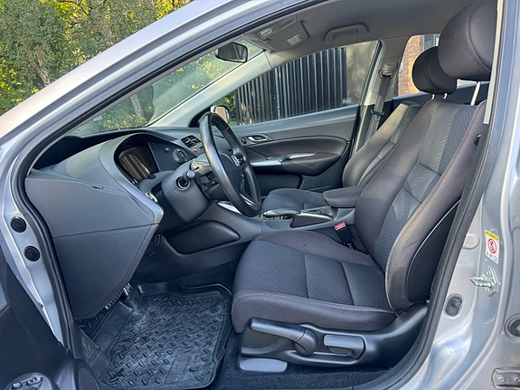 Honda Civic 10 of 27