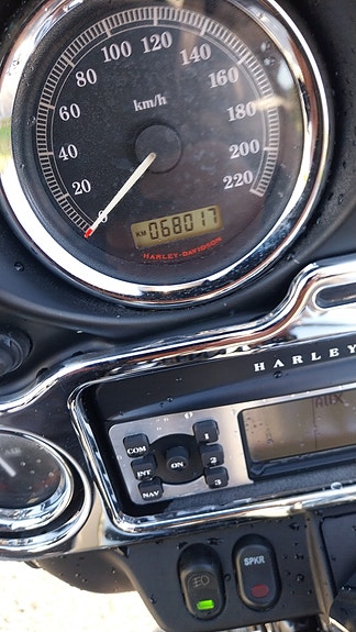 Harley-Davidson FLHTCU Ultra Classic Electra Glide 10 of 11