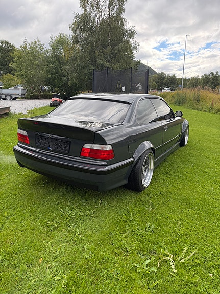 BMW M3 3 of 16