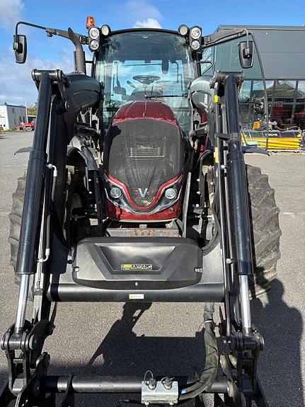 Valtra A115 2024, kr 750 000,-